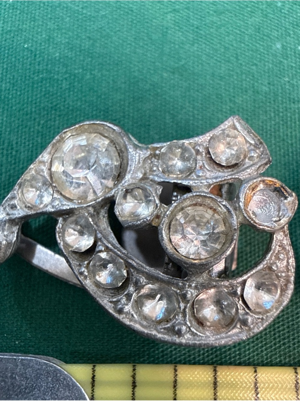 VTG Rhinestone Collar Clips. 18F - Picture 4 of 5
